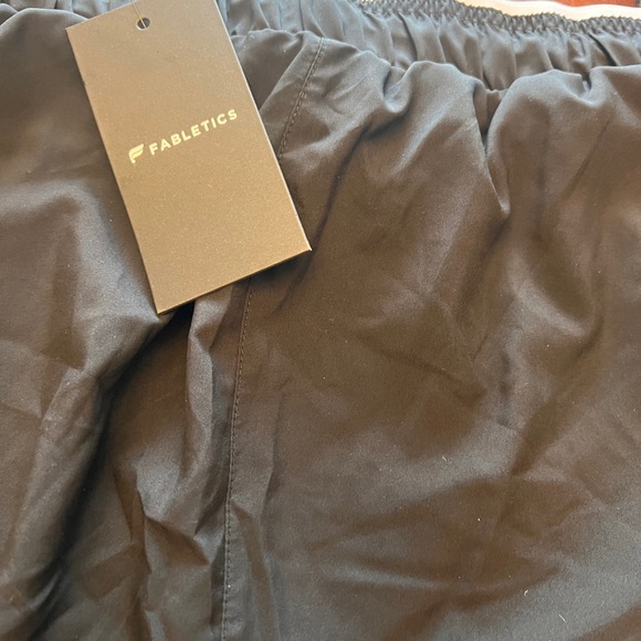 Fabletics Women’s Black Athletic Shorts - Picture 4 of 7